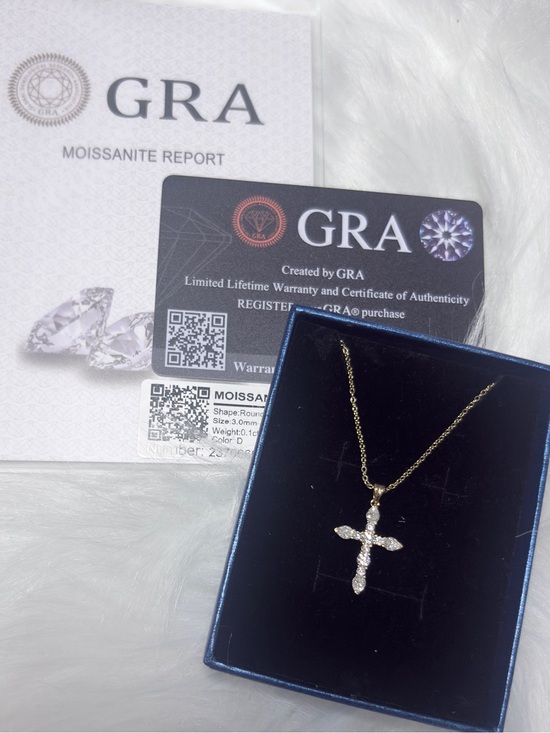 None Jewelry - Gold Cross Pendant Moissanite Necklace